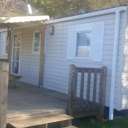 Campsite Camping La Residence D'Ete 3 Etoiles Familial Piscine Chauffee Gorges De L Ardeche Saint-Remeze