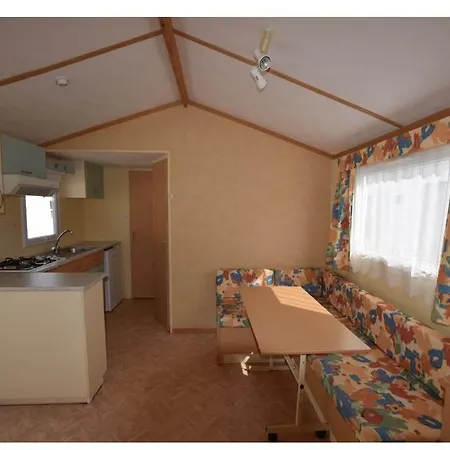 Campsite Camping La Residence D'Ete 3 Etoiles Familial Piscine Chauffee Gorges De L Ardeche Saint-Remeze