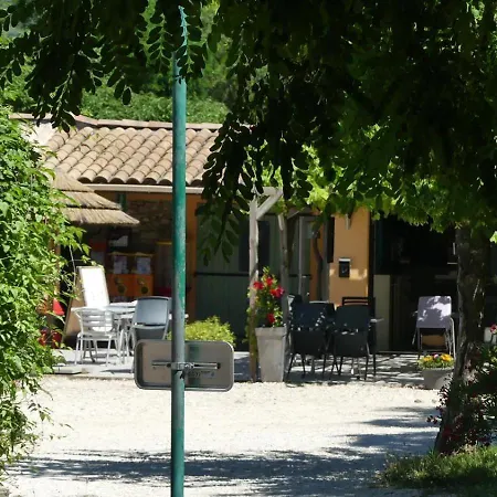 Camping La Residence D'Ete 3 Etoiles Familial Piscine Chauffee Gorges De L Ardeche Campsite 3*