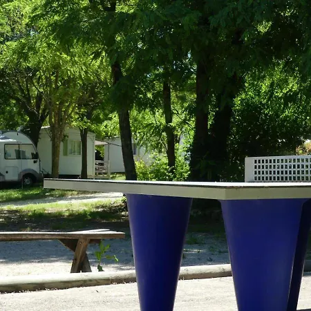 Camping La Residence D'Ete 3 Etoiles Familial Piscine Chauffee Gorges De L Ardeche Campsite Saint-Remeze