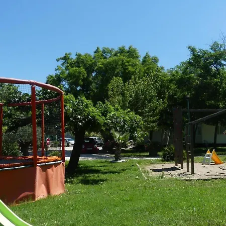 Camping La Residence D'Ete 3 Etoiles Familial Piscine Chauffee Gorges De L Ardeche 3*
