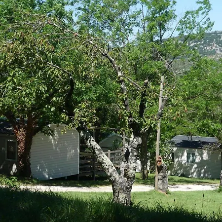 Camping La Residence D'Ete 3 Etoiles Familial Piscine Chauffee Gorges De L Ardeche Campsite