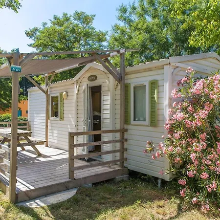 Sud Ardeche 3 Etoiles Familial Piscine Chauffee Gorges De L Ardeche Remeze Camping Saint-Remeze