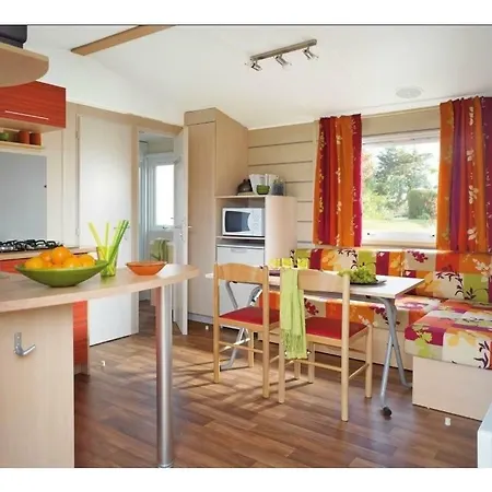 Camping La Residence D'Ete 3 Etoiles Familial Piscine Chauffee Gorges De L Ardeche Campsite Saint-Remeze