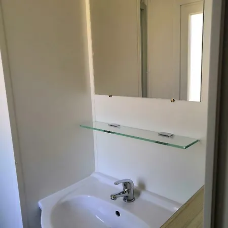 Camping La Residence D'Ete 3 Etoiles Familial Piscine Chauffee Gorges De L Ardeche 3* Saint-Remeze