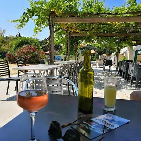 Campsite Camping La Residence D'Ete 3 Etoiles Familial Piscine Chauffee Gorges De L Ardeche 3*